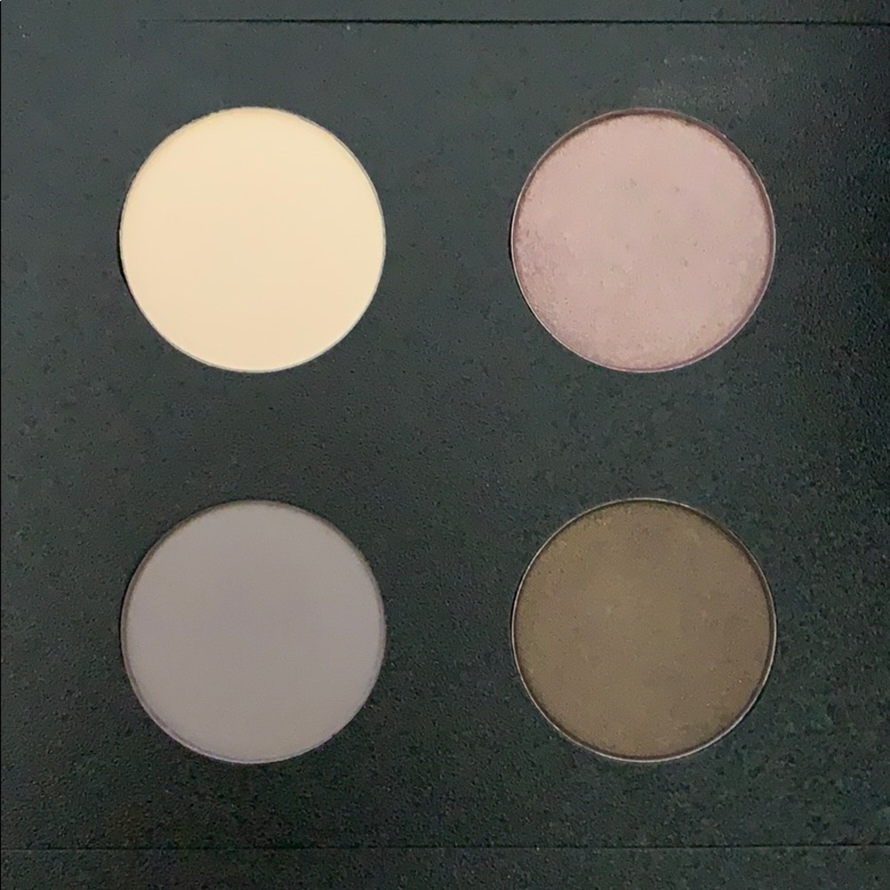 Makeup - Picture 3 of 3